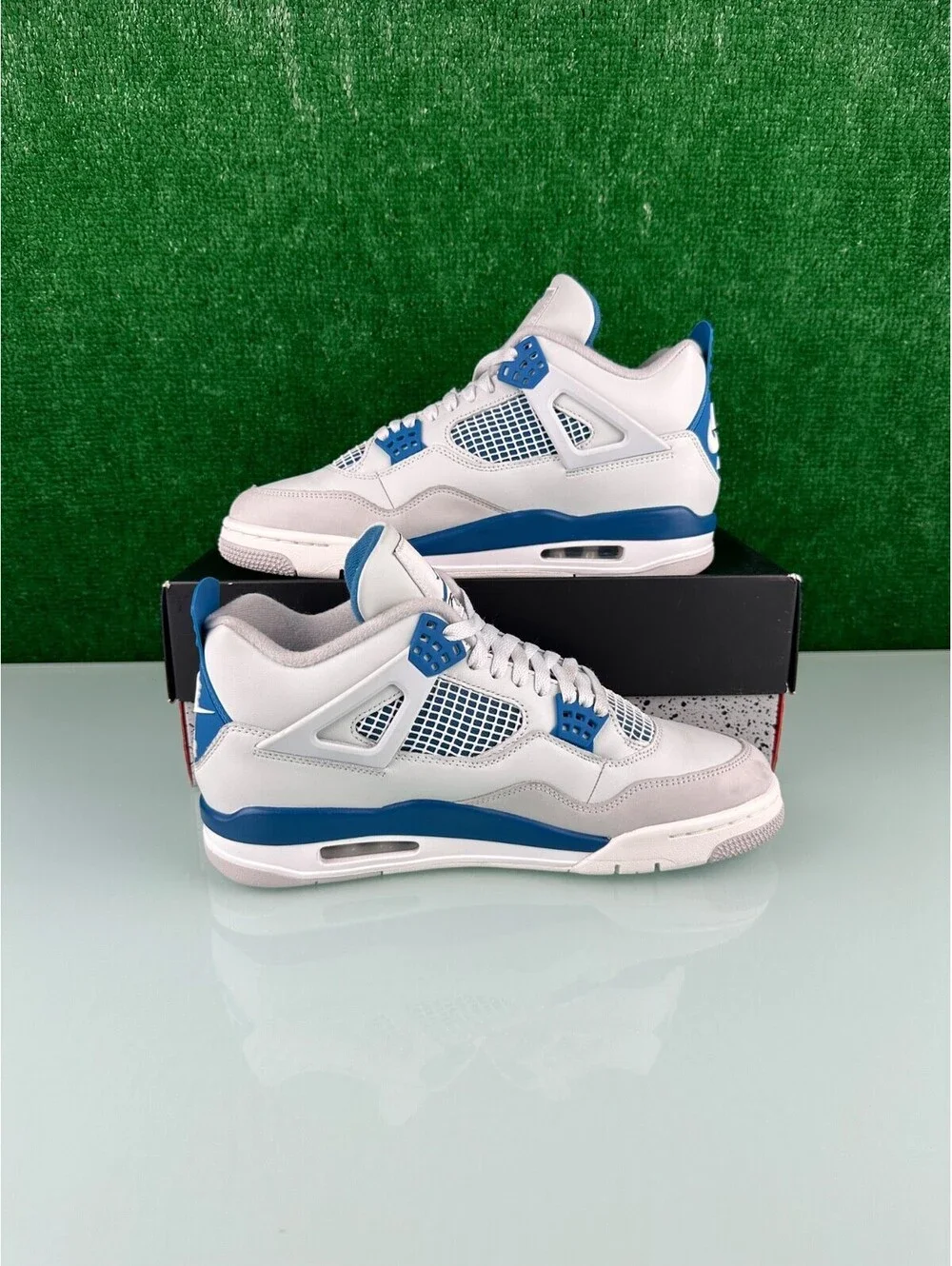 Size 10.5 - Air Jordan 4 Retro 2024 Military Blue (CLEAN!)